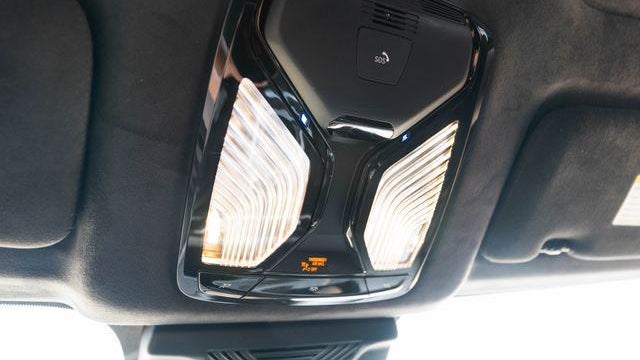 2025 BMW XM Base