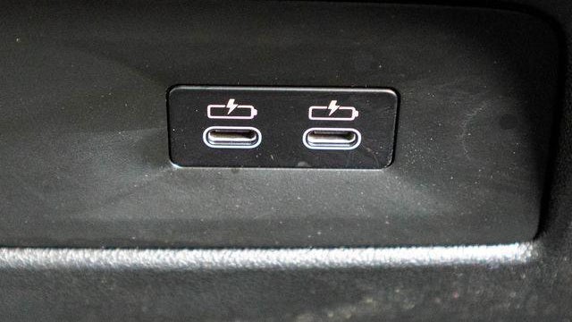 2025 BMW XM Base