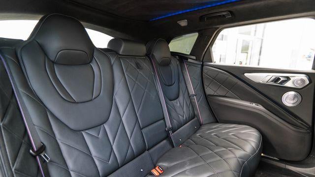 2025 BMW XM Base