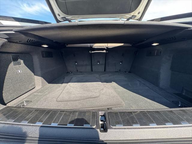 2024 BMW X6 - $101,975