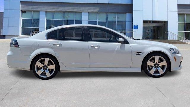 2009 Pontiac G8 GT w/Bluetooth