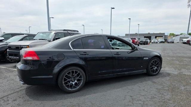 2009 Pontiac G8 Base w/Bluetooth