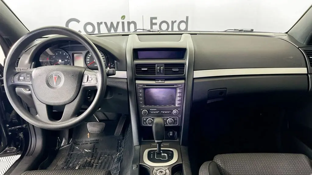 2009 Pontiac G8 Base w/Bluetooth