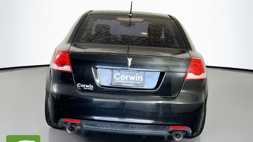 2009 Pontiac G8 Base w/Bluetooth