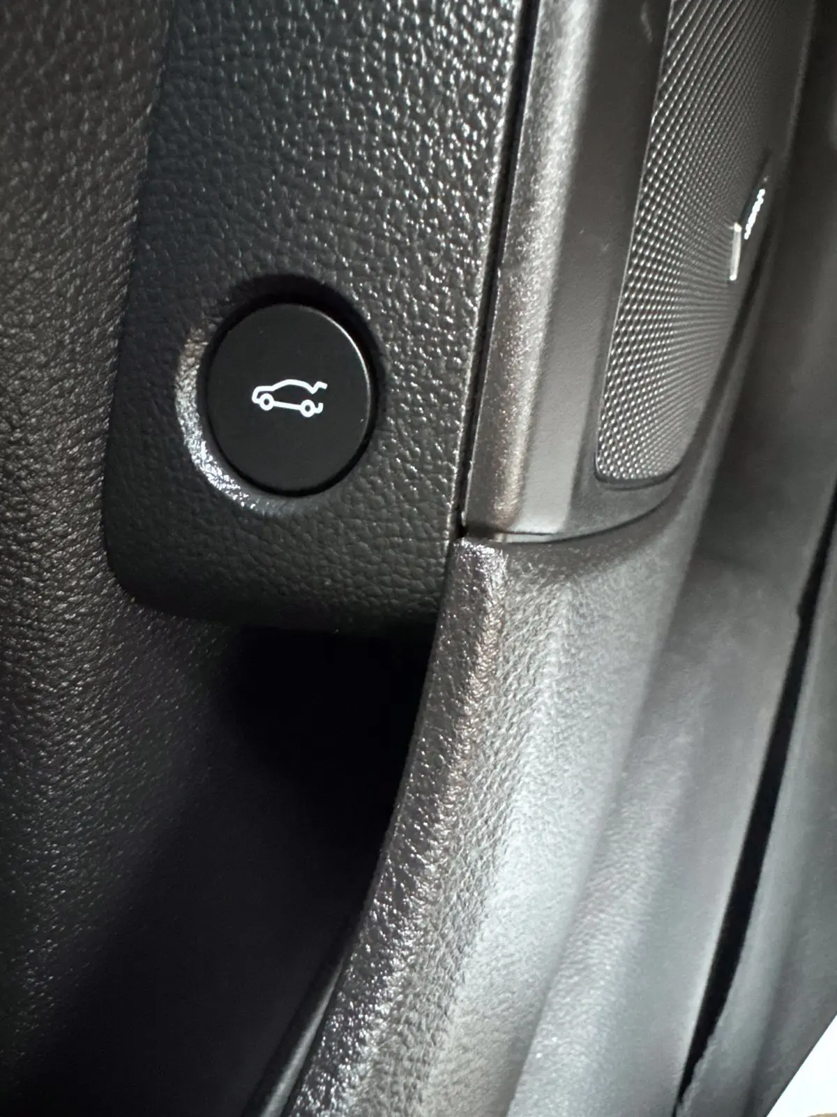 2015 Chevrolet Ss - $35,000