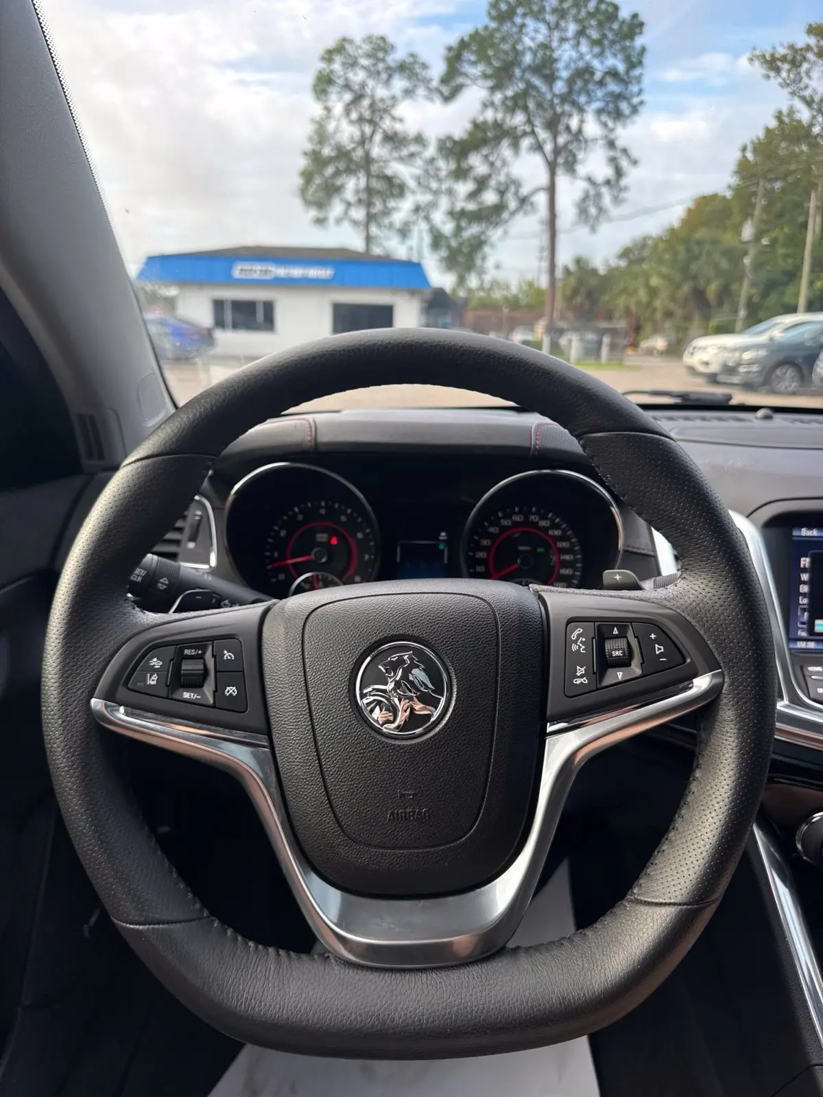 2015 Chevrolet Ss - $35,000