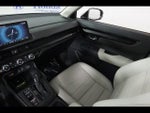 2025 CR-V Thumbnail 16