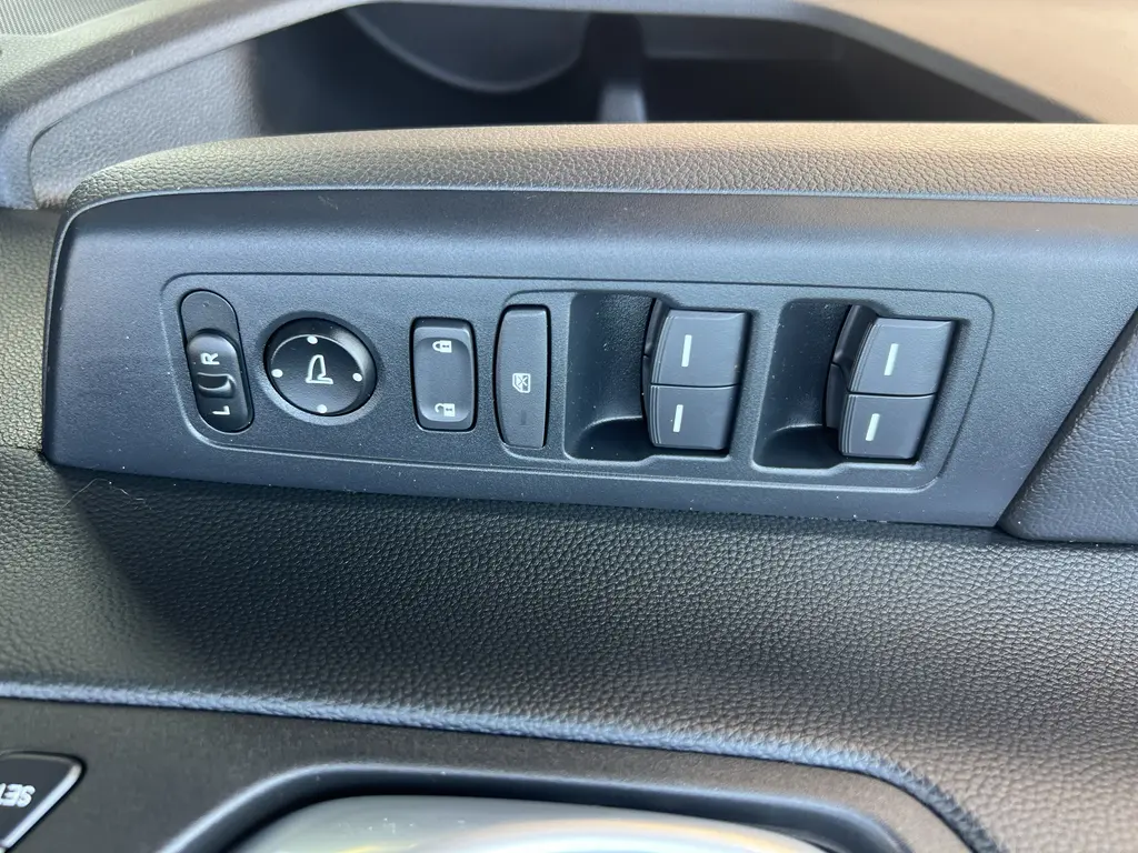 2025 Honda CR-V - $36,380