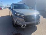 2025 CR-V Hybrid Thumbnail 2