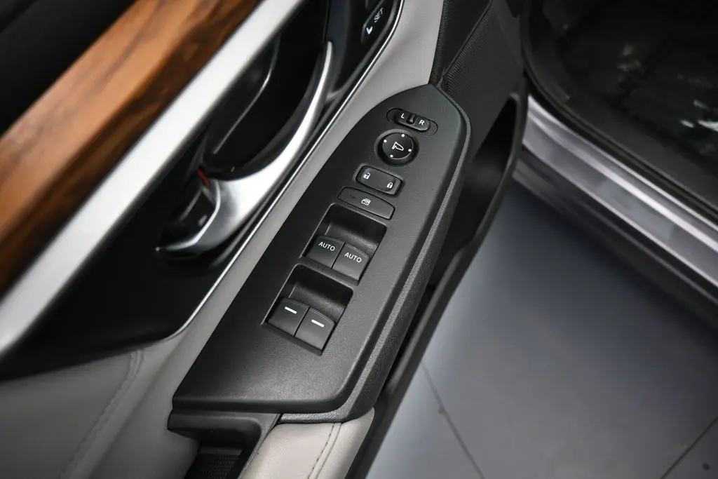 2020 Honda CR-V - $14,996