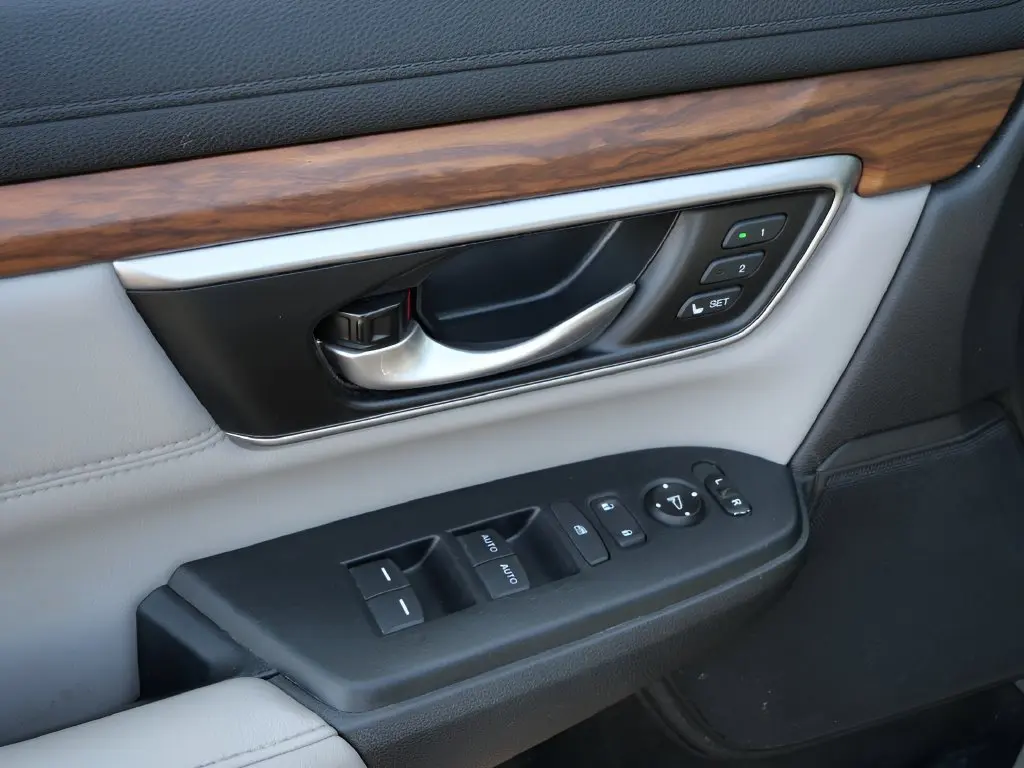 2019 Honda CR-V - $17,345