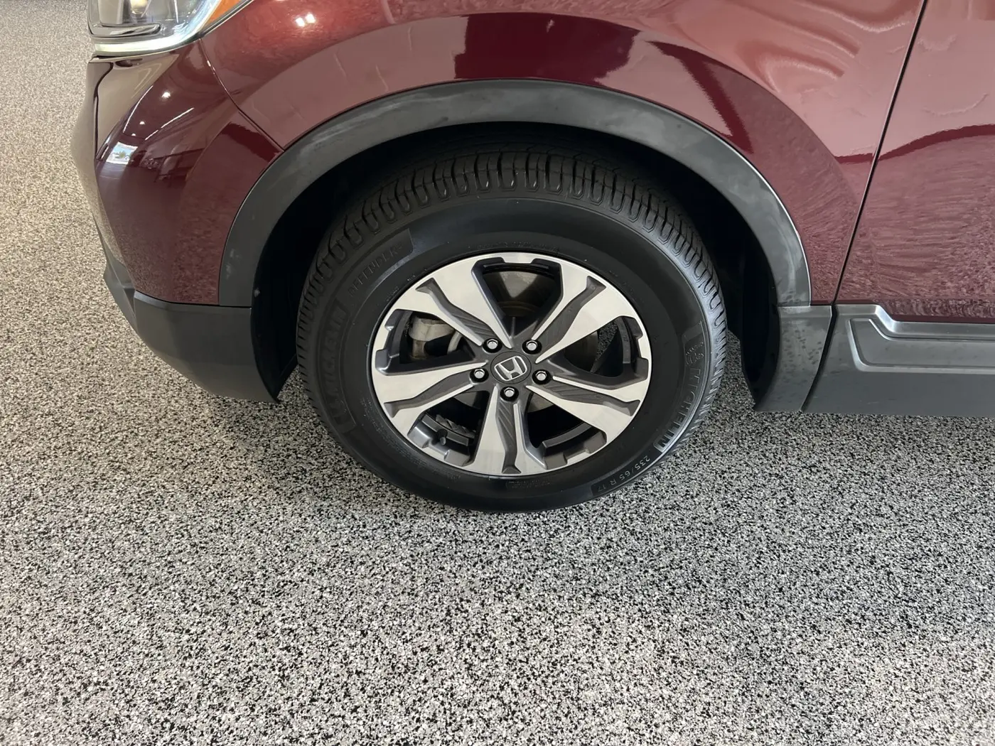 2017 Honda CR-V - $14,980
