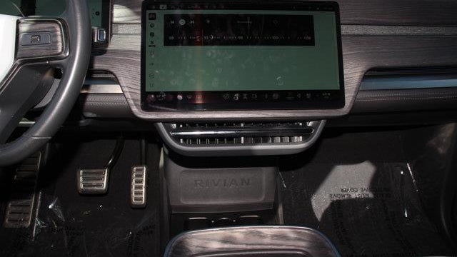 2023 Rivian R1T Adventure
