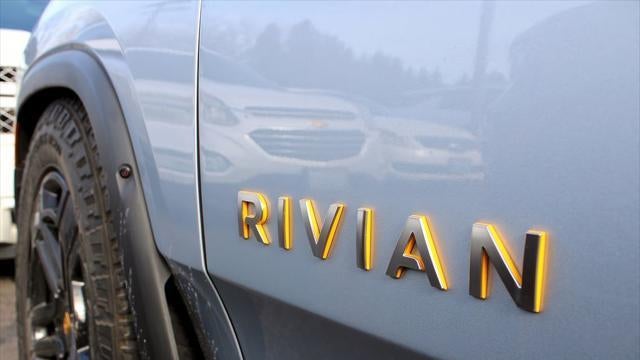 2023 Rivian R1T Adventure