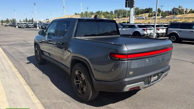 2023 Rivian R1T Adventure