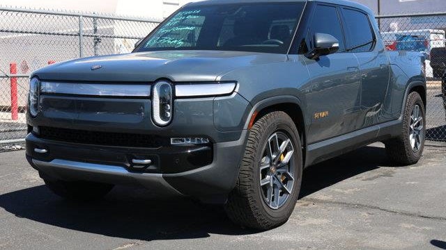 2022 Rivian R1T Adventure