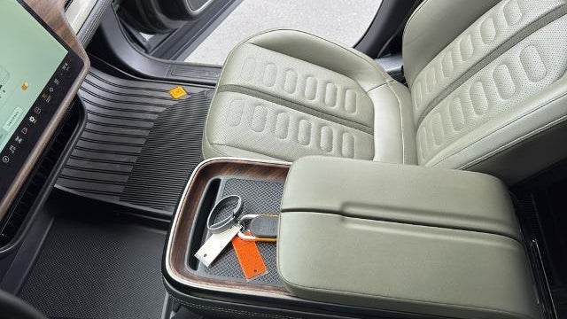 2022 Rivian R1T Launch Edition