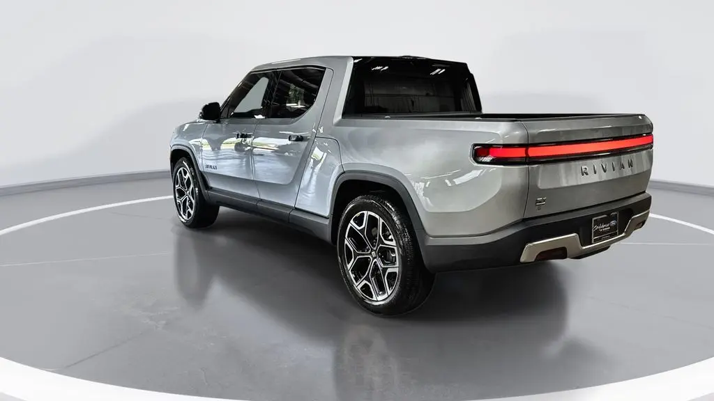2026 Rivian R1T Adventure