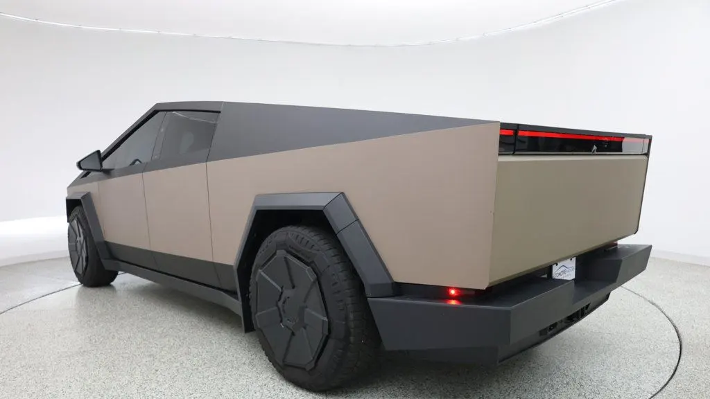 2024 Tesla Cybertruck Base