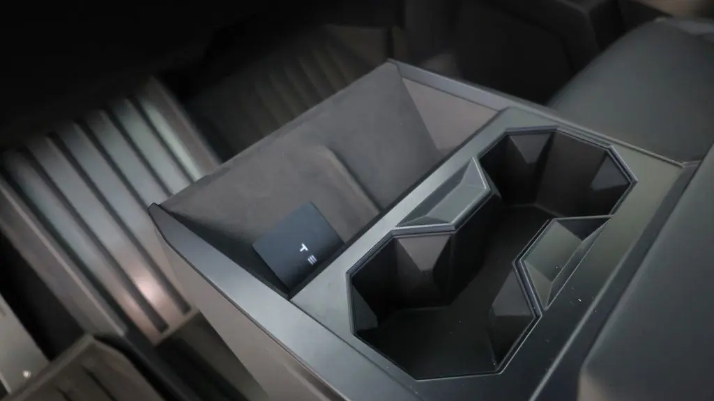 2024 Tesla Cybertruck Base
