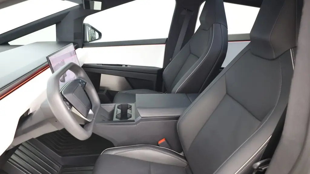 2024 Tesla Cybertruck Base