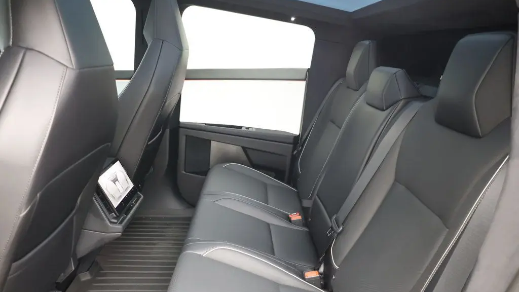 2024 Tesla Cybertruck Base
