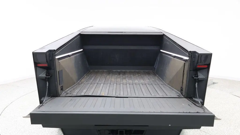 2024 Tesla Cybertruck Base