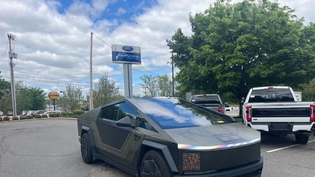 2024 Tesla Cybertruck Base