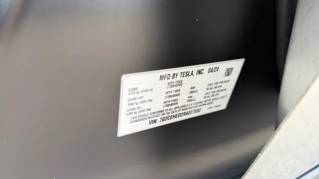 2024 Tesla Cybertruck Base