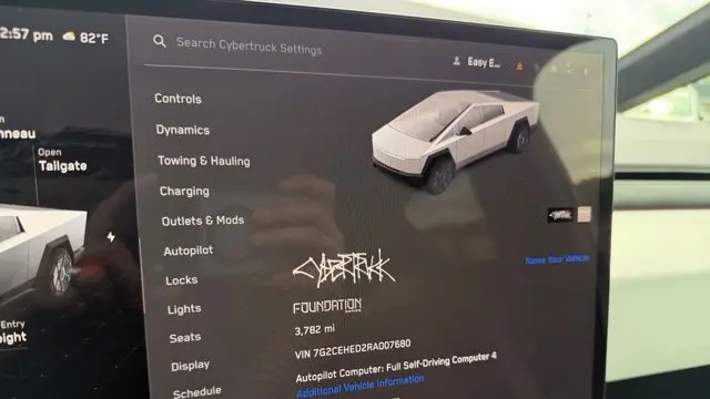 2024 Tesla Cybertruck Base