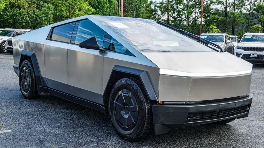 2025 Tesla Cybertruck Base