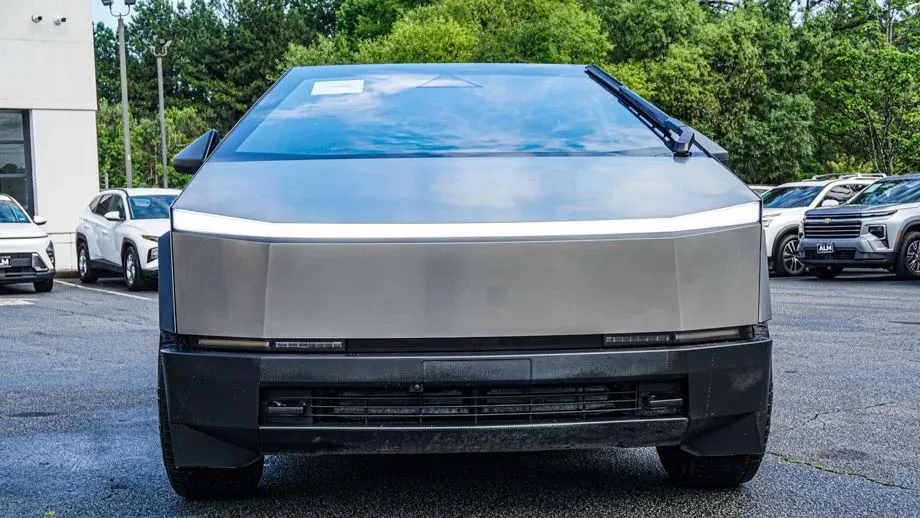 2025 Tesla Cybertruck Base