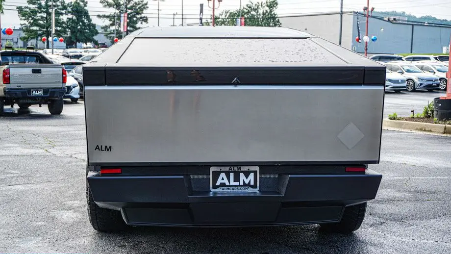 2025 Tesla Cybertruck Base