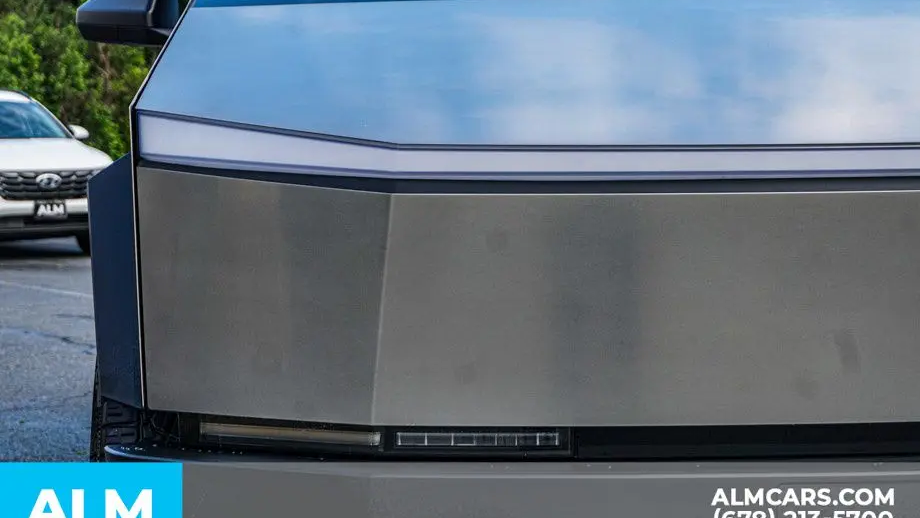 2025 Tesla Cybertruck Base