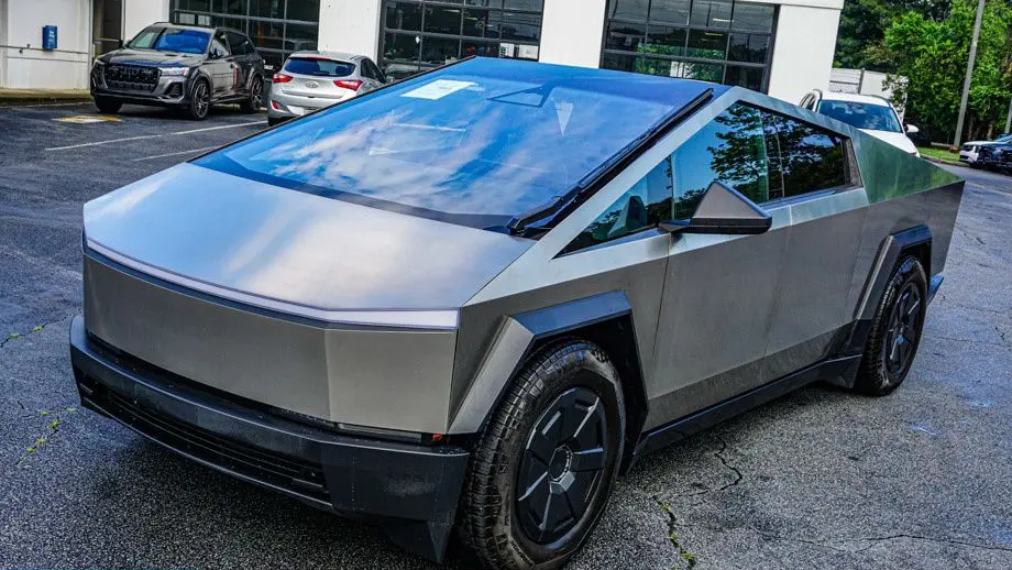 2025 Tesla Cybertruck Base