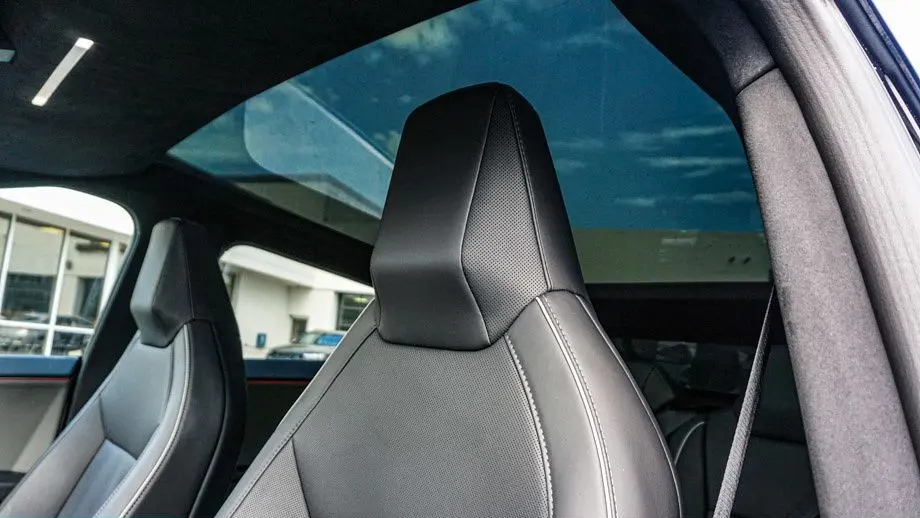 2025 Tesla Cybertruck Base