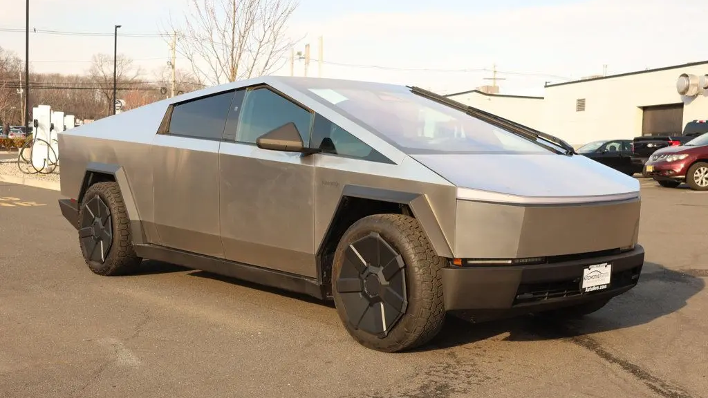 2024 Tesla Cybertruck Base