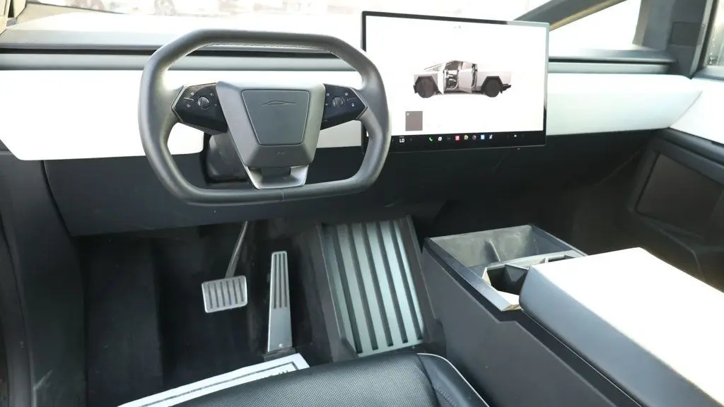2024 Tesla Cybertruck Base