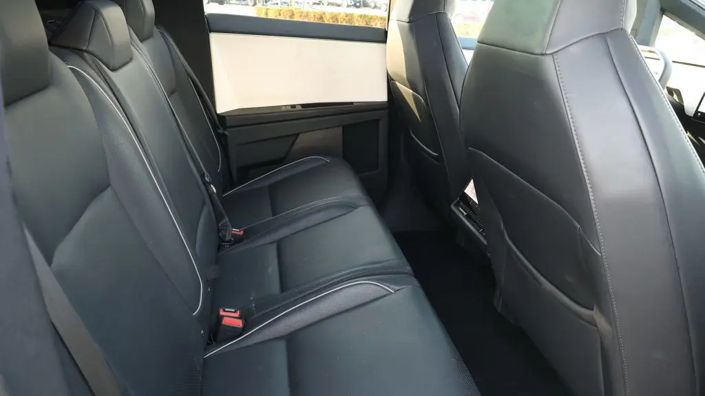 2024 Tesla Cybertruck Base
