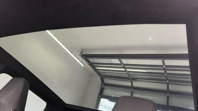 2025 Tesla Cybertruck Base