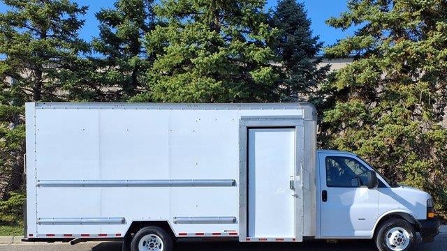 2022 GMC Savana 3500