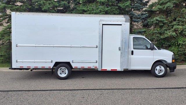 2022 GMC Savana 3500