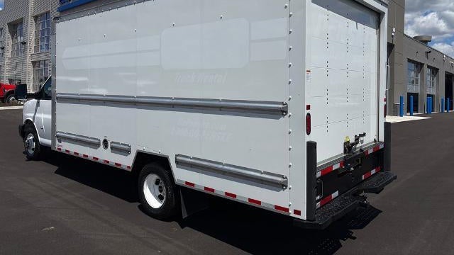 2022 GMC Savana 3500