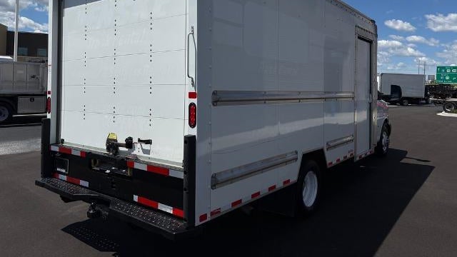 2022 GMC Savana 3500