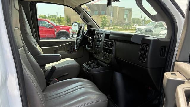 2022 GMC Savana 3500