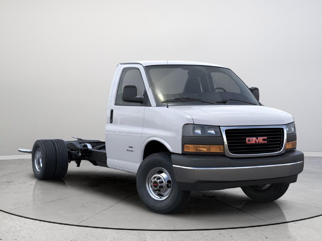 2026 GMC Savana - $47,902