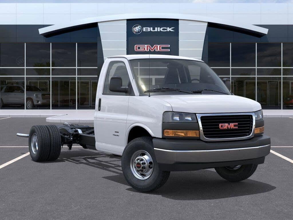 2026 GMC Savana - $47,902