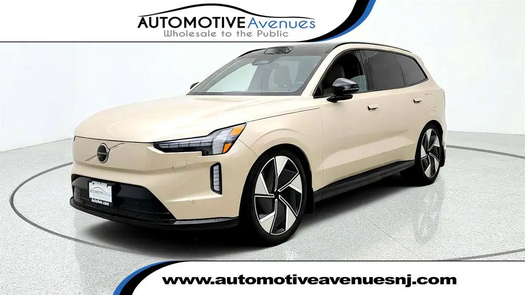 2025 Volvo Ex90 - $42,995