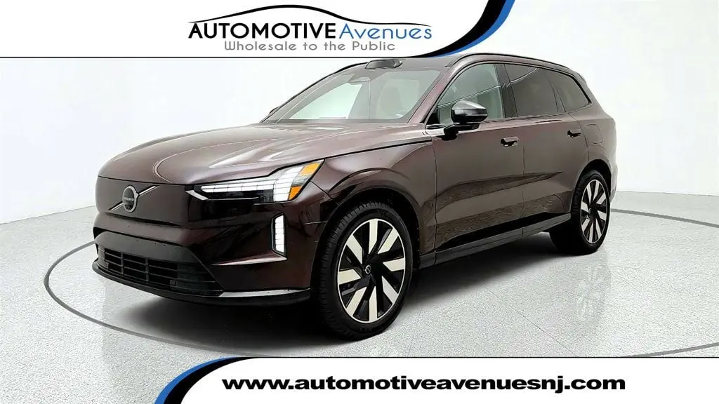 2025 Volvo Ex90 - $45,995