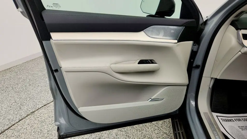 2025 Volvo EX90 Twin Ultra 6P